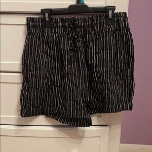 Forever 21 Black Striped Short Woven Small